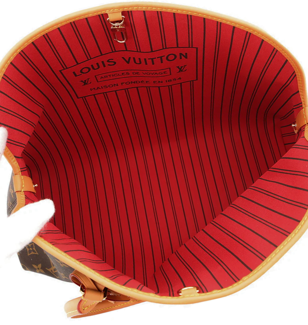 LOUIS VUITTON Evermore MM Monogram Bag