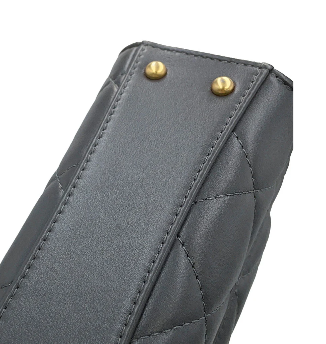 CHANEL Matelasse Chain Shoulder Bag